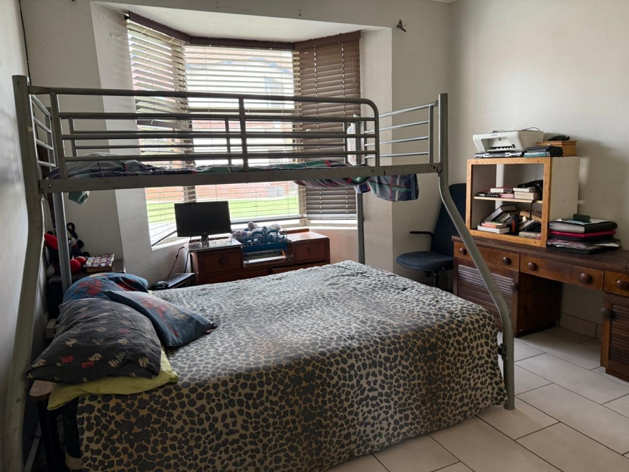 2 Bedroom Property for Sale in Waterval East North West